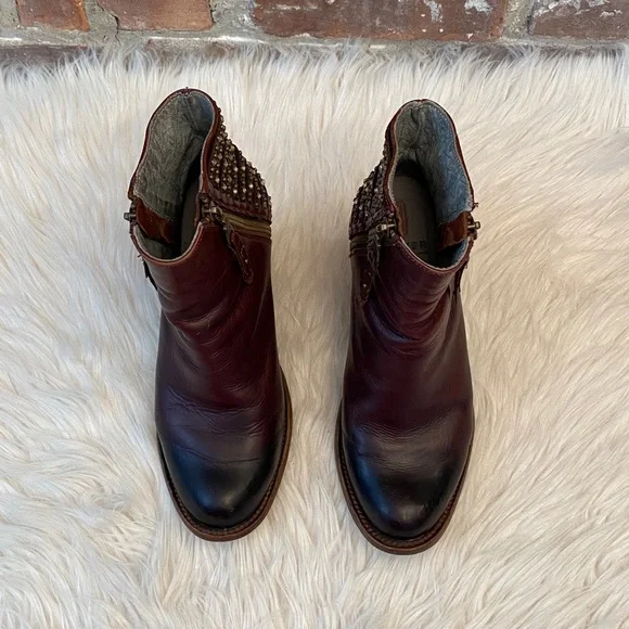 Denver Brown Studded Lady Gabriel Ankle Boots, Size 7.5 - Picture 11 of 17